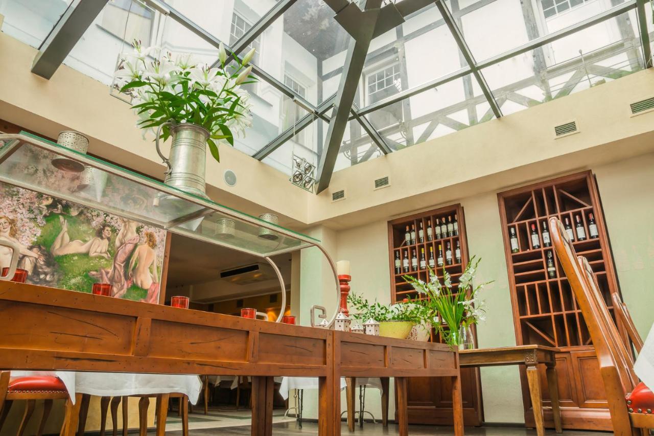 Hotel Rejs Ustka Ngoại thất bức ảnh