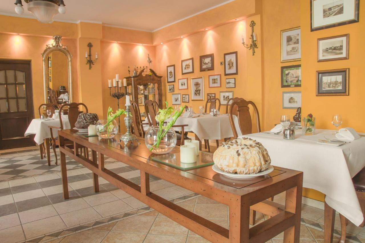 Hotel Rejs Ustka Ngoại thất bức ảnh